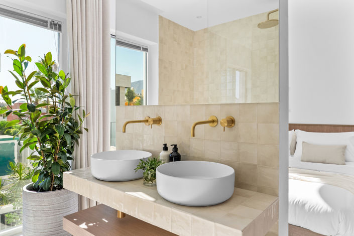 Image No.11-3 Bed Townhouse for sale