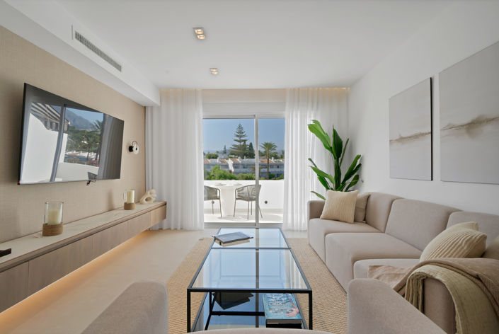 Image No.2-2 Bed Property for sale