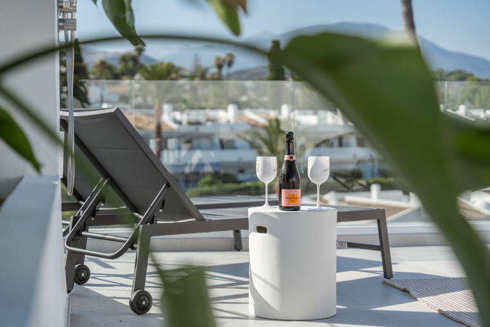 Image No.27-2 Bed Property for sale