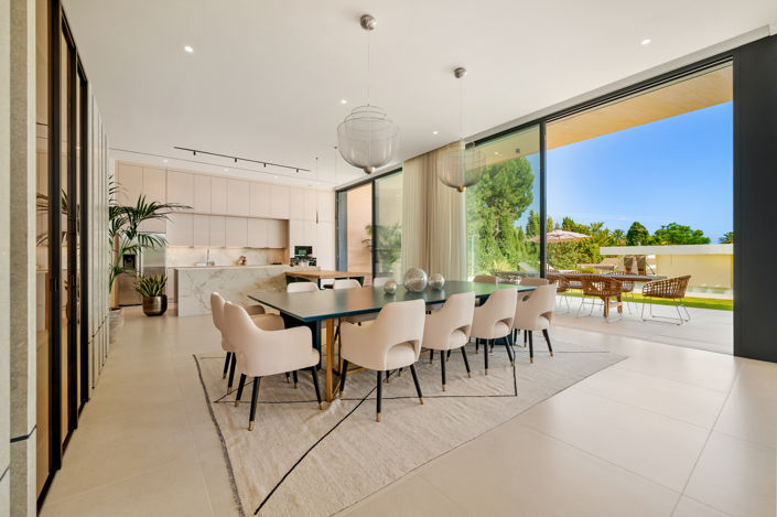 Image No.5-6 Bed Villa for sale