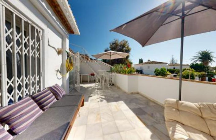 Image No.14-6 Bed House for sale