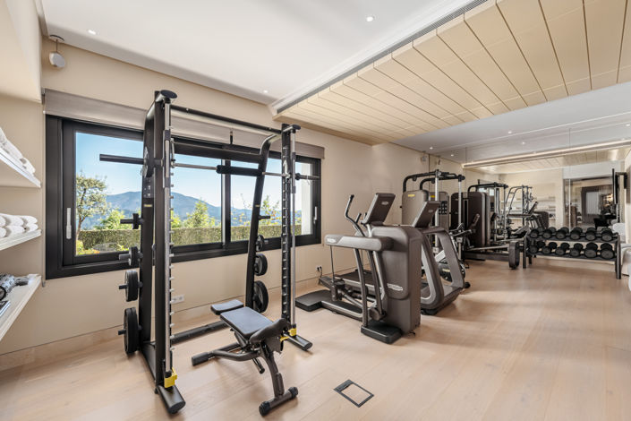 Image No.11-7 Bed Villa for sale