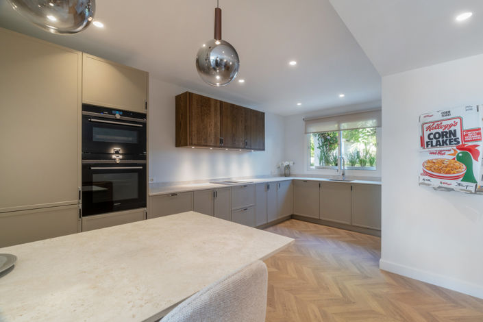 Image No.2-4 Bed Townhouse for sale