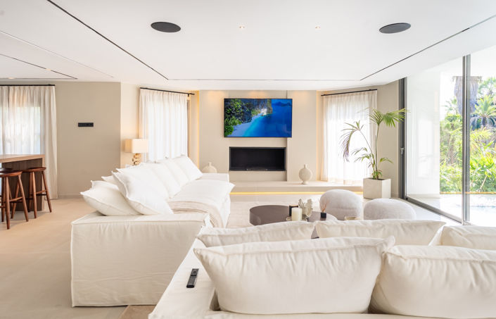 Image No.3-Villa de 5 chambres à vendre à Estepona