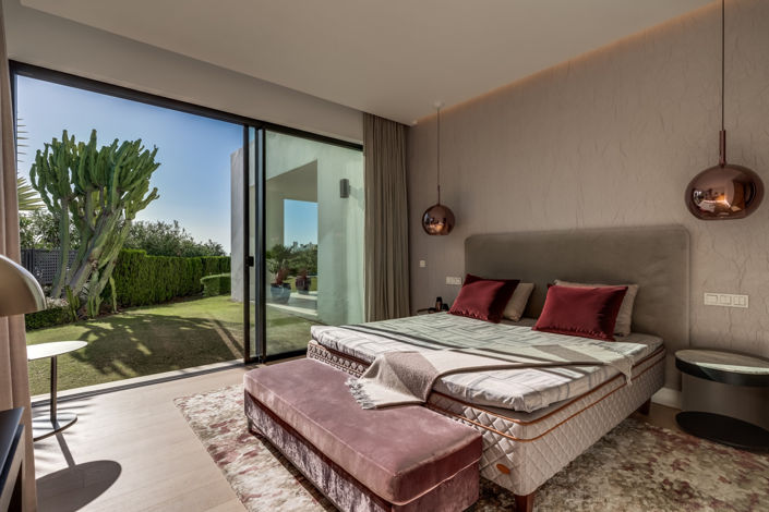 Image No.12-5 Bed Villa for sale