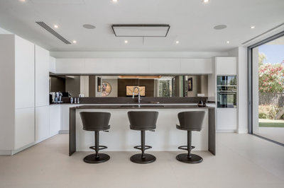 b98le8d7m9k3degpefzhs0lif8u4xzvzhwxtmggyekxx9