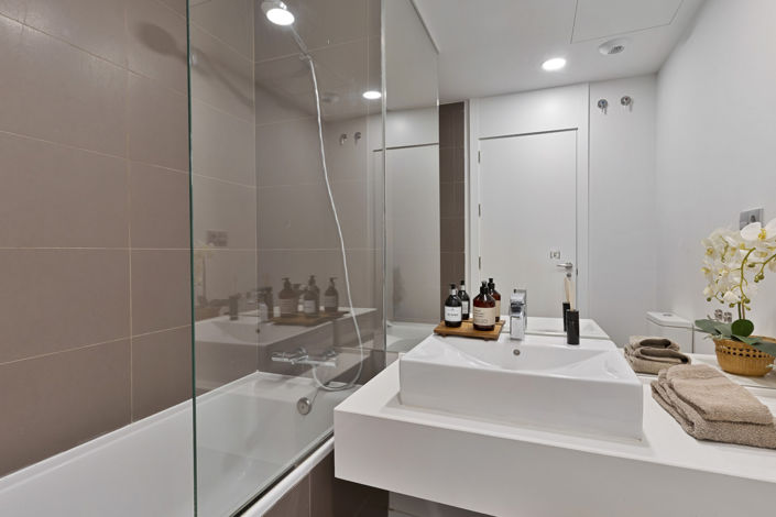 Image No.11-3 Bed Property for sale