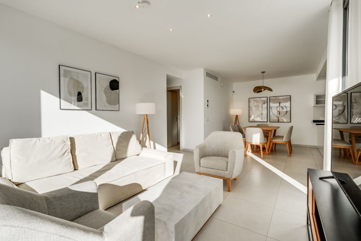 Image No.2-4 Bed Townhouse for sale