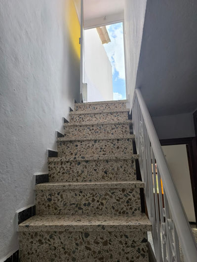 Image No.11-3 Bed Townhouse for sale