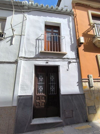 Image No.16-3 Bed Townhouse for sale