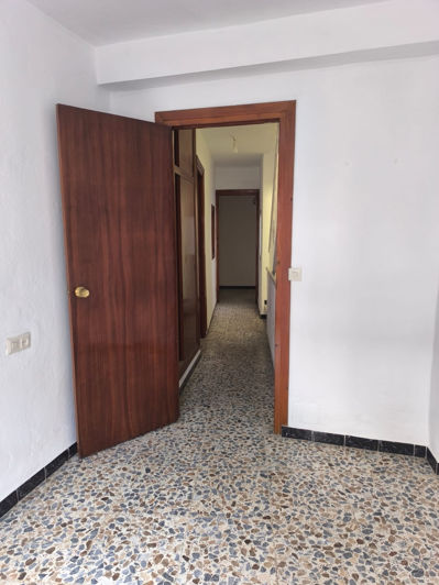 Image No.8-3 Bed Townhouse for sale