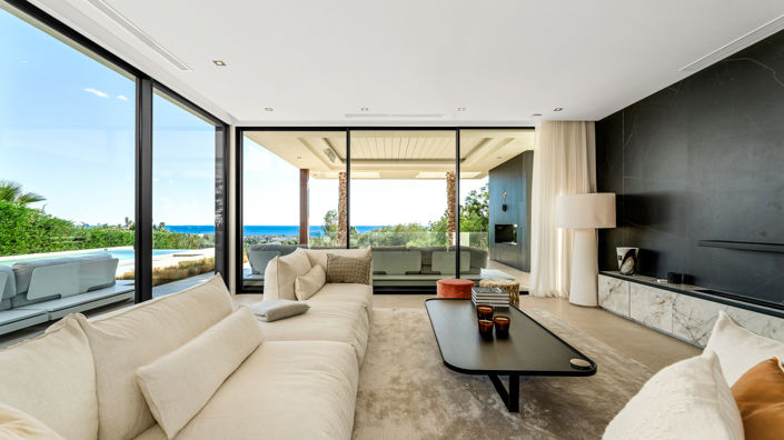 Image No.2-5 Bed Villa for sale