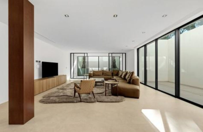 Image No.8-5 Bed Villa for sale