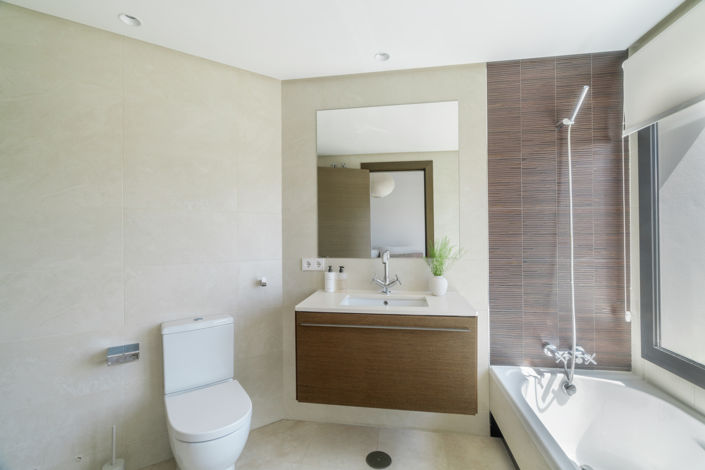 Image No.12-5 Bed Villa for sale