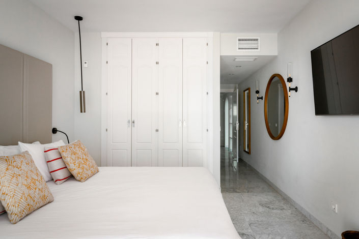 Image No.8-3 Bed Property for sale