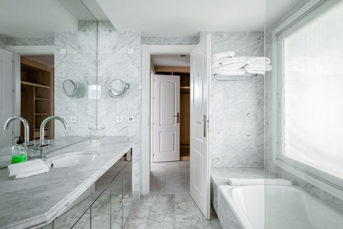 Image No.9-3 Bed Property for sale