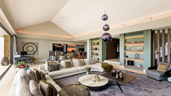 Image No.2-5 Bed Villa for sale