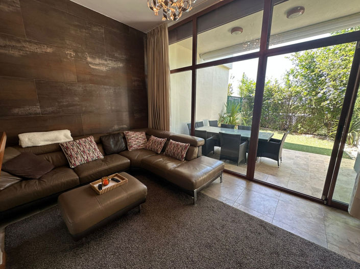 Image No.4-3 Bed Townhouse for sale