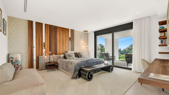 Image No.6-5 Bed Villa for sale