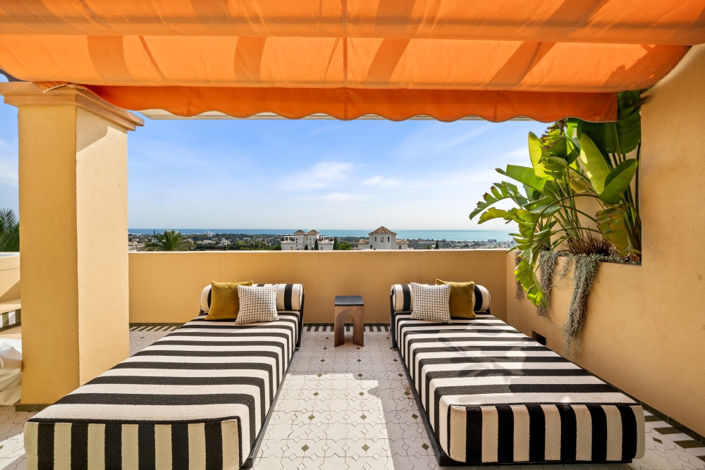 Image No.21-2 Bed Property for sale