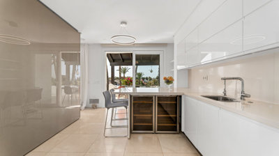 b98le8d7m9k3degpefzhs0lif8u4xzvzhwxtmggyekxx9