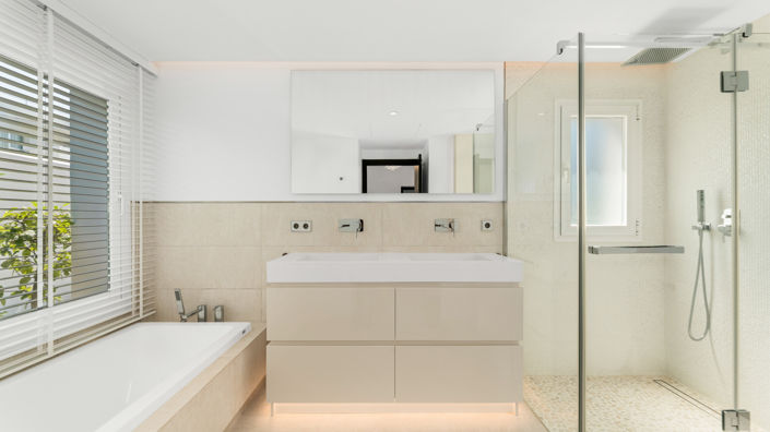 Image No.14-5 Bed Villa for sale