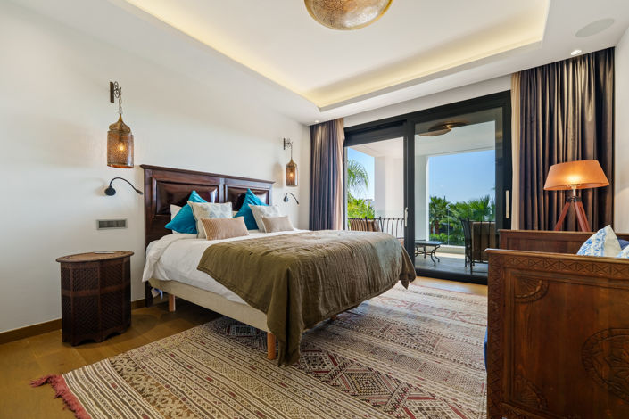 Image No.10-6 Bed Villa for sale