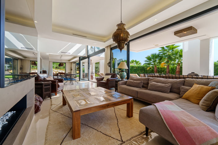 Image No.4-6 Bed Villa for sale