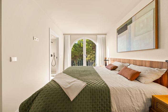 Image No.19-3 Bed Duplex for sale