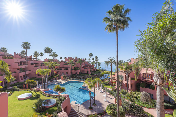 Image No.42-3 Bed Property for sale