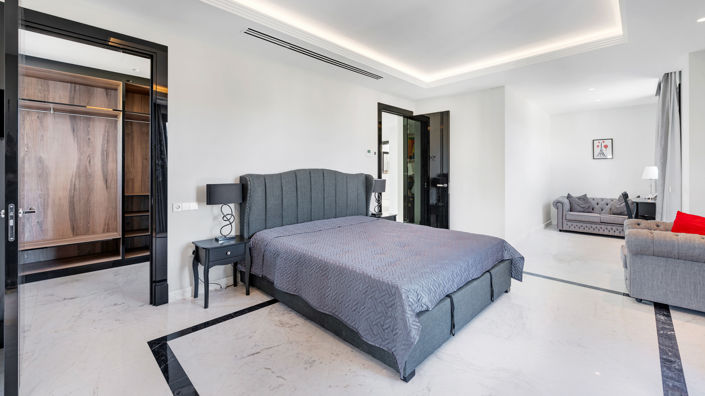 Image No.12-5 Bed Villa for sale