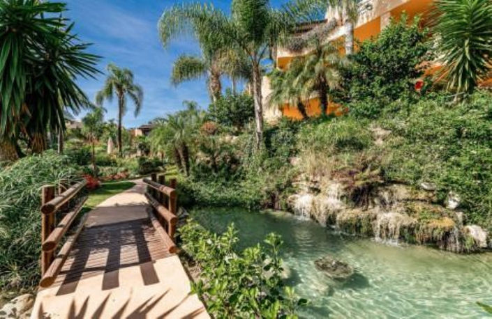 Image No.16-2 Bed Property for sale