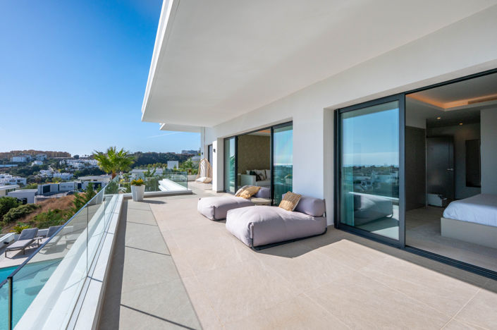 Image No.12-6 Bed Villa for sale