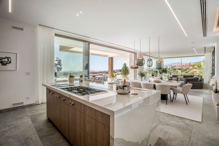 Image No.4-6 Bed Villa for sale