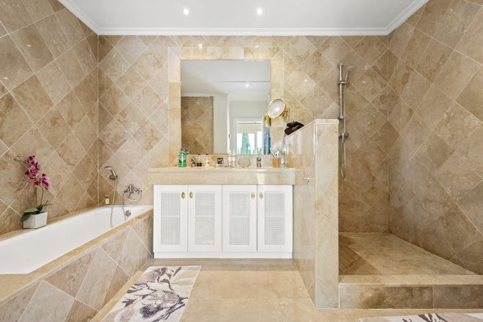 Image No.7-1 Bed Property for sale