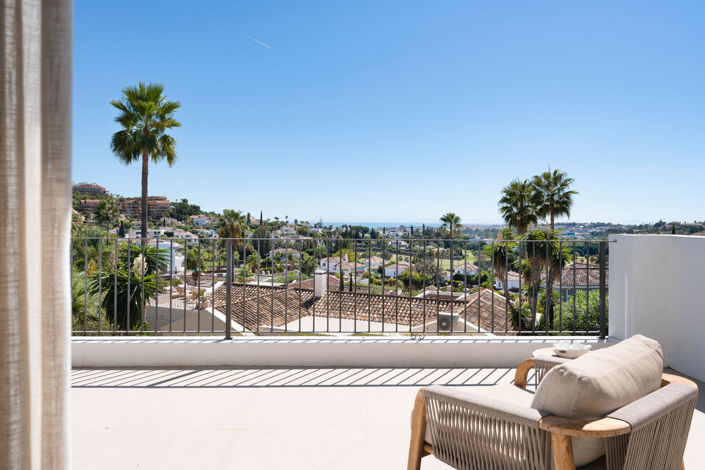 Image No.9-5 Bed Villa for sale