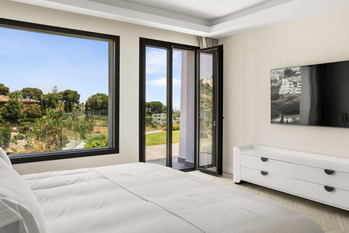 Image No.13-6 Bed Villa for sale