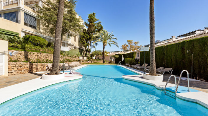 Image No.20-3 Bed Property for sale