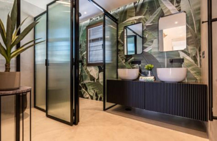 Image No.12-4 Bed Townhouse for sale