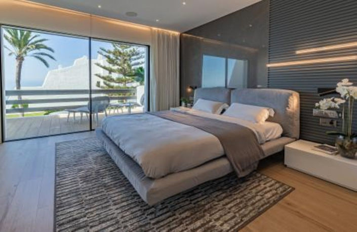 Image No.14-4 Bed Townhouse for sale