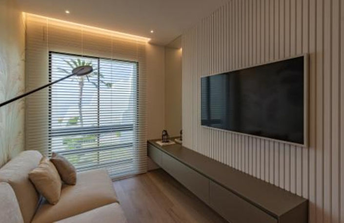 Image No.19-4 Bed Townhouse for sale