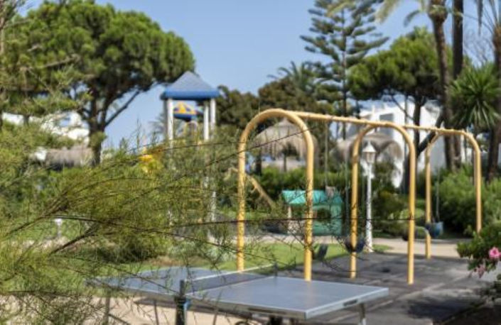 Image No.22-4 Bed Townhouse for sale