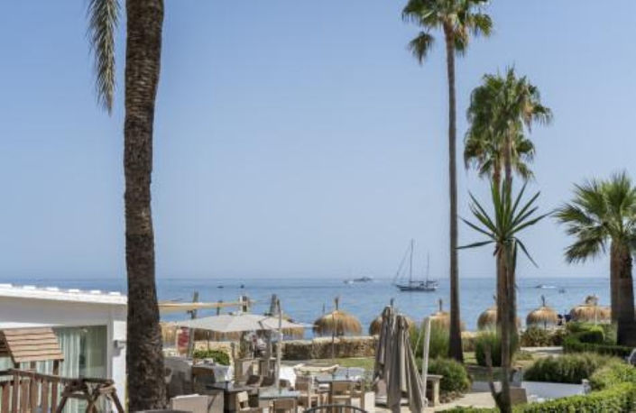 Image No.23-4 Bed Townhouse for sale