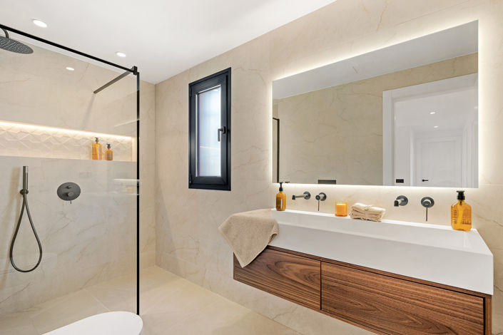 Image No.3-4 Bed Townhouse for sale