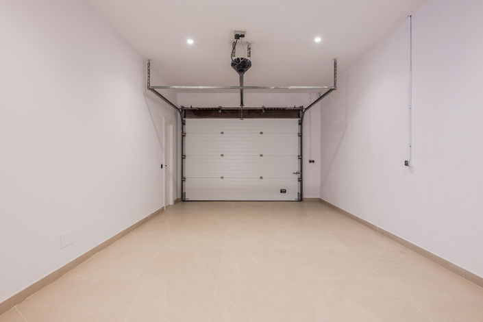 Image No.9-4 Bed Townhouse for sale