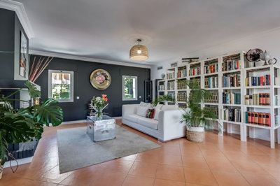 b98le8d7m9k3degpefzhs0lif8u4xzvzhwxtmggyekxx9