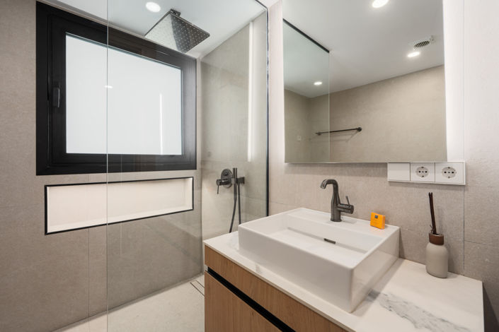 Image No.9-3 Bed Apartment for sale