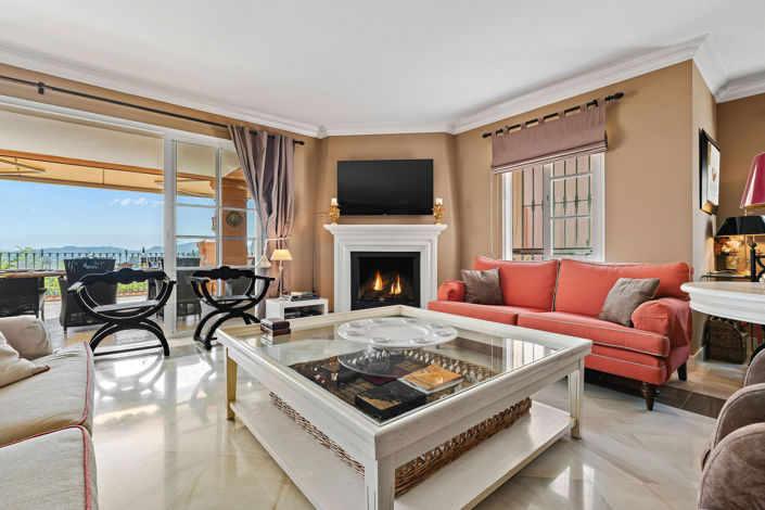 Image No.2-2 Bed Property for sale