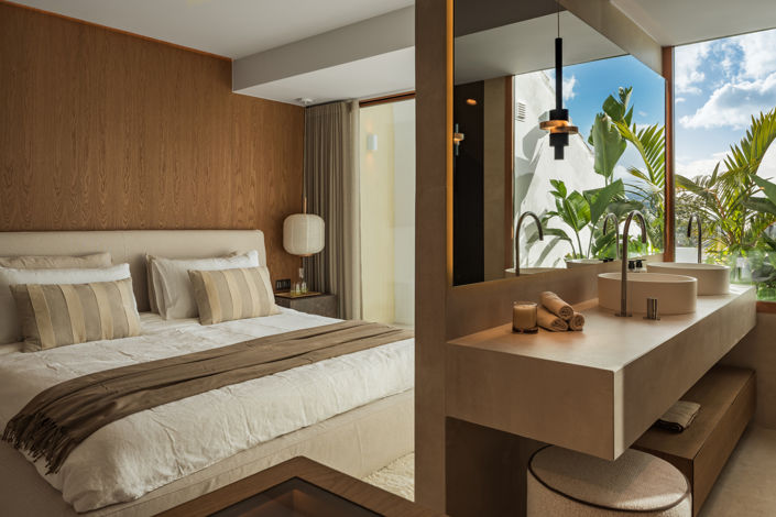 Image No.10-4 Bed Townhouse for sale