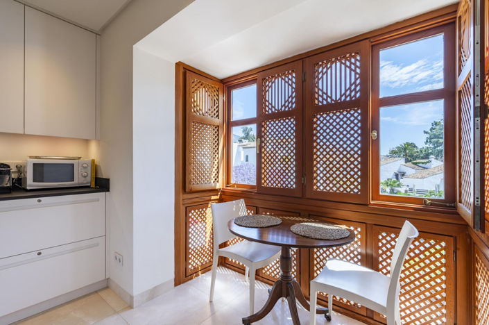 Image No.10-3 Bed Property for sale